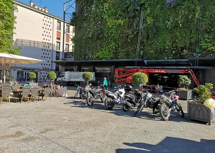 Hyper Centre D\'Avignon